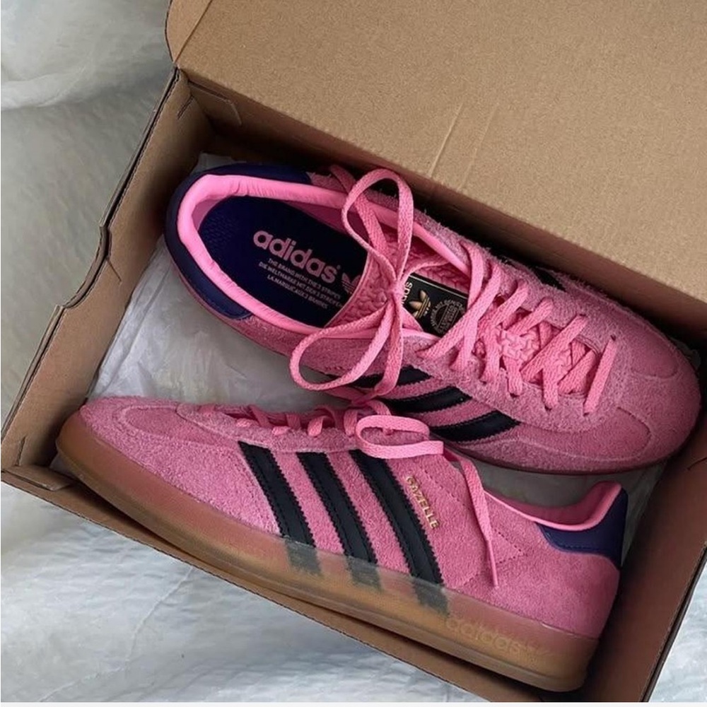 Adidas Women's Vibrant Pink and Black Sneakers